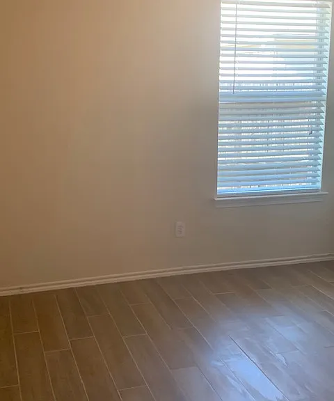 716 Mistymoor Ln — Photo 11