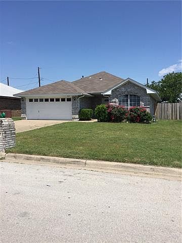 1st image of 913 N Meadow Cir