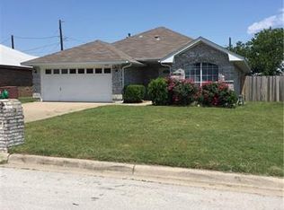 913 N Meadow Cir, Keller, TX 76248