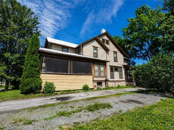 30 S Main St, Batavia, NY 14020