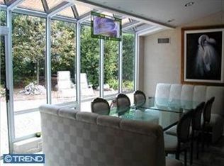 14 Lantern Ln, Cherry Hill, NJ 08002