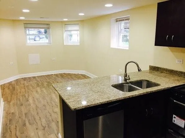 2444 N Tripp Ave #G, Chicago, IL 60639
