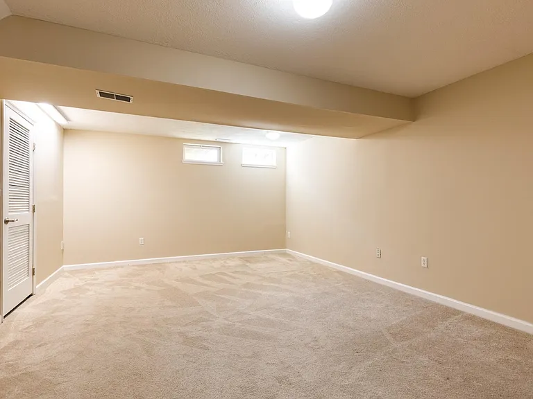490 Crestridge Way — Photo 25