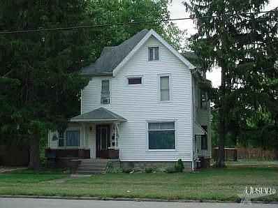 1st image of 911 W Park Dr
