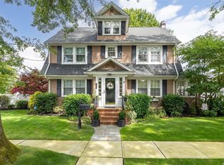 3917 Fulton Ave, Seaford, NY 11783