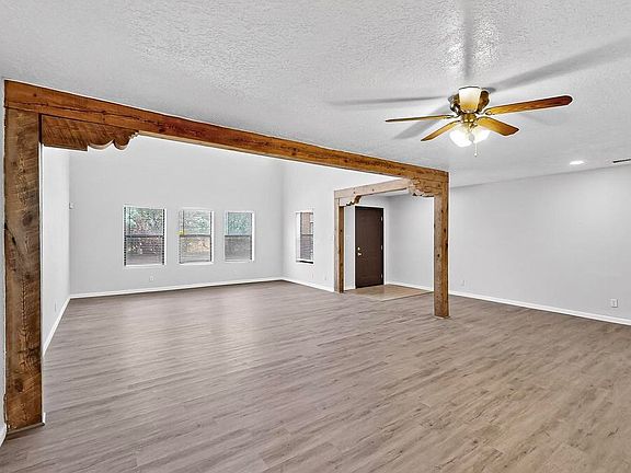 3rd image of 609 Avenida Montoya NE