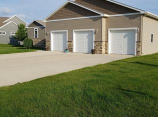 100 Southpointe Ln, Clarion, IA 50525