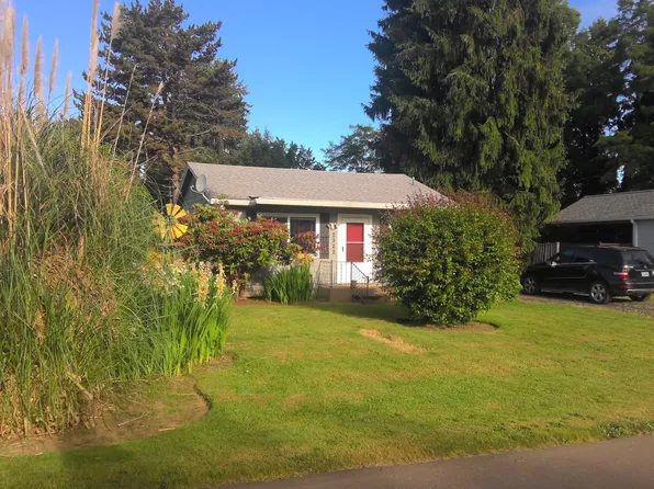 2922 Raymond St, Forest Grove, OR 97116