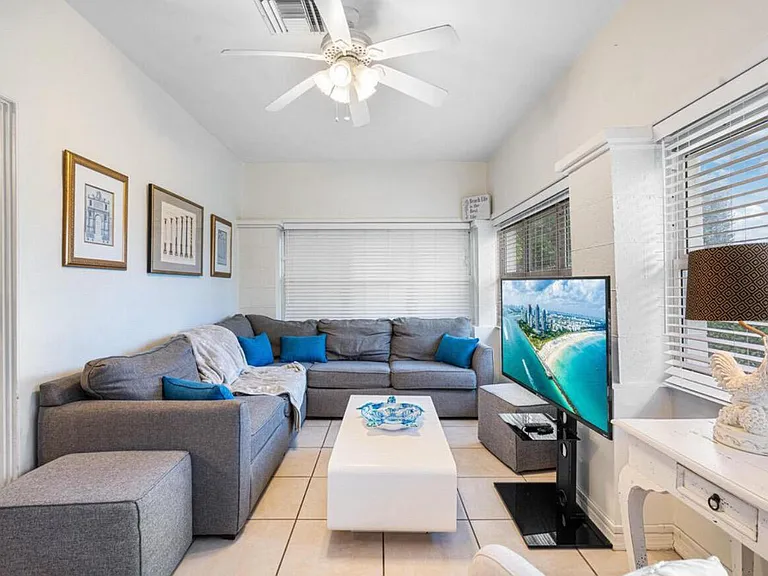 5301 N Flagler Dr — Photo 15