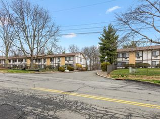 704 Tudor Hl, Nanuet, NY 10954