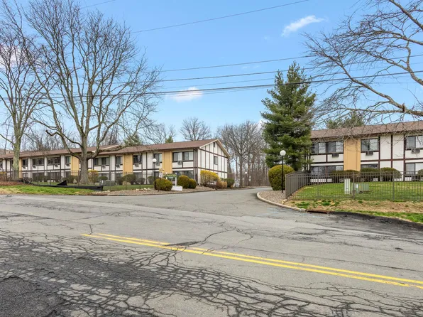 704 Tudor Hill, Nanuet, NY 10954