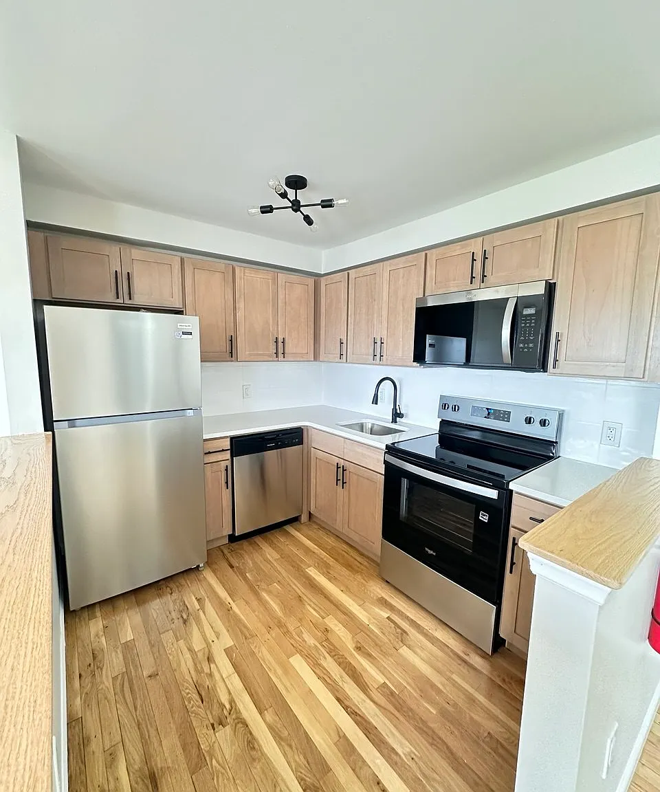 1 bed, $2,250 — Photo 1