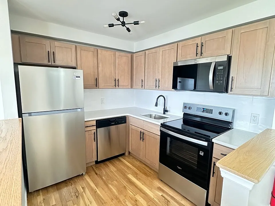 582 Patten Ave #64