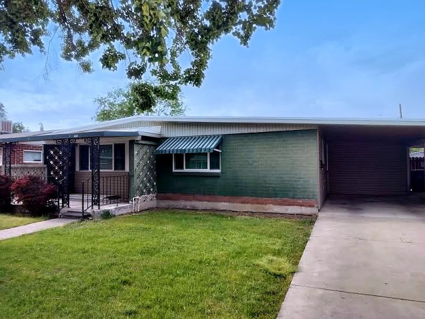 Nestled in the Heart of Rose Park! Charming 3-Bedroom, 2-Bath Home! — Photo 2