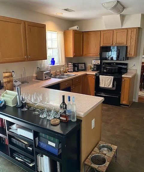 203 Saint Thomas Dr — Photo 6