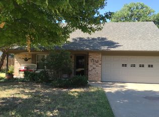 1323 Hillcrest Dr, Woodward, OK 73801
