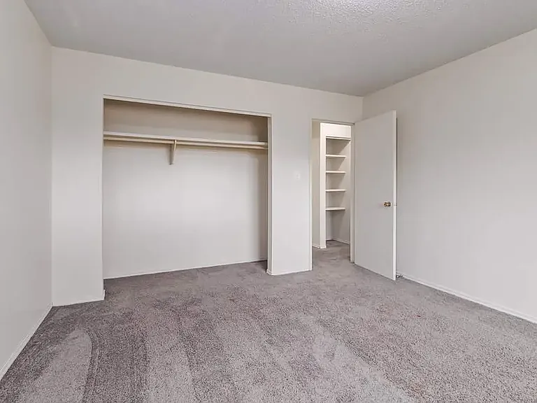 1411 Ashgrove Rd S — Photo 22