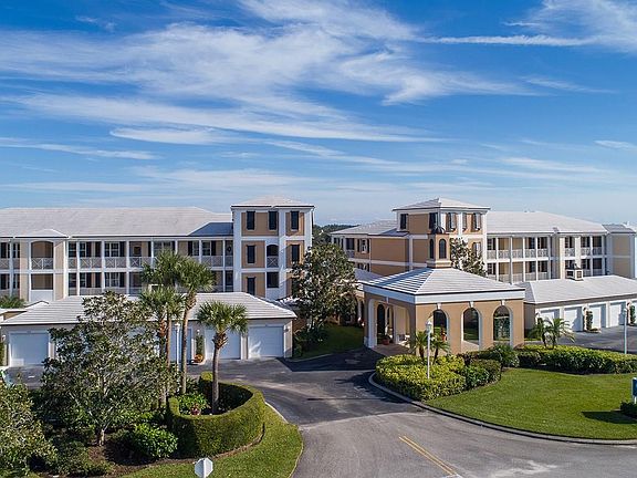3rd image of 1510 Oak Harbor Blvd APT 203