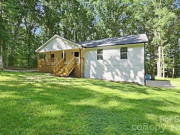 2nd image of 10417 Cairnsmore Pl