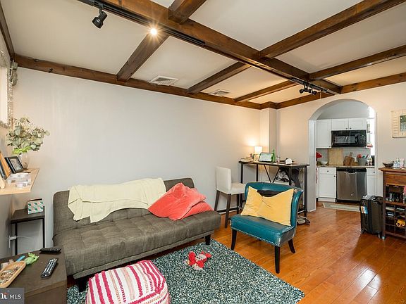 5th image of 1307 Mifflin St Floor 2