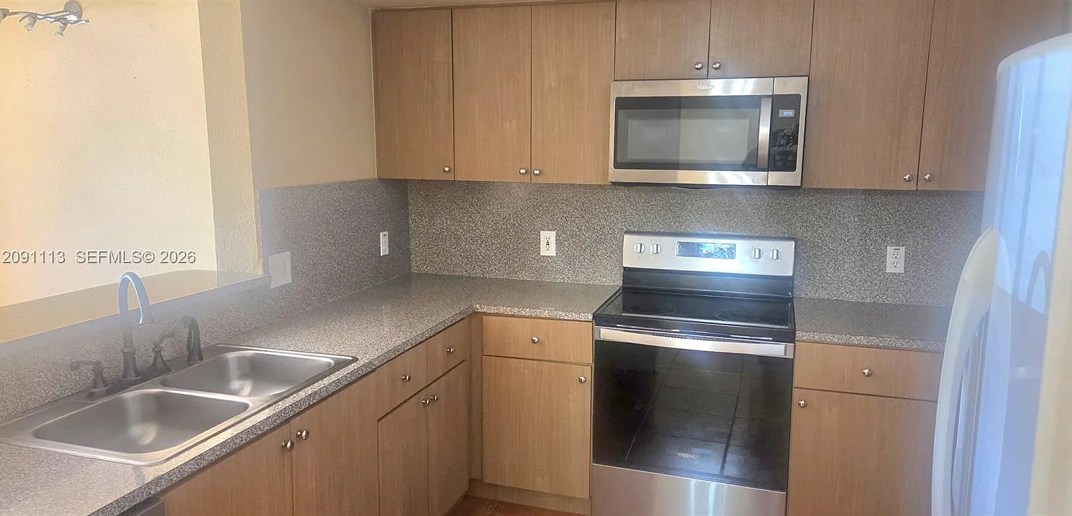 Keystone Courts Condo — Photo 3