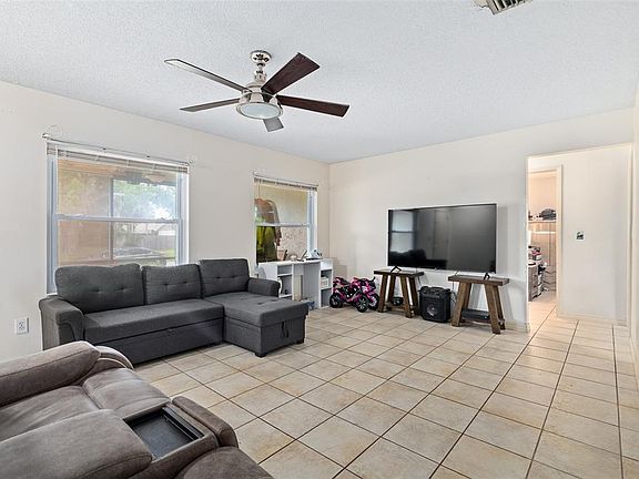 3rd image of 1218 MELLISA DRIVE