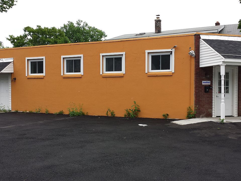 1st image of 24 Fairfield Ave