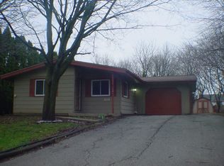 304 Benedict Dr SW, Poplar Grove, IL 61065