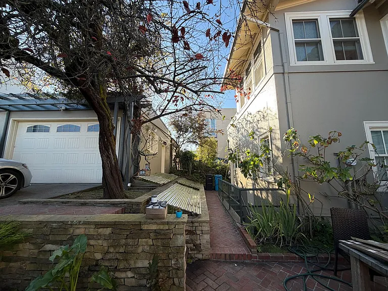 5 Santa Ana Ave — Photo 25
