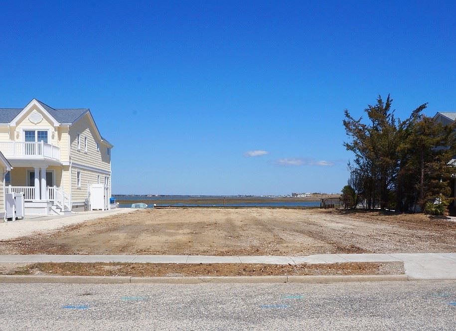 1st image of 11825 Paradise Dr