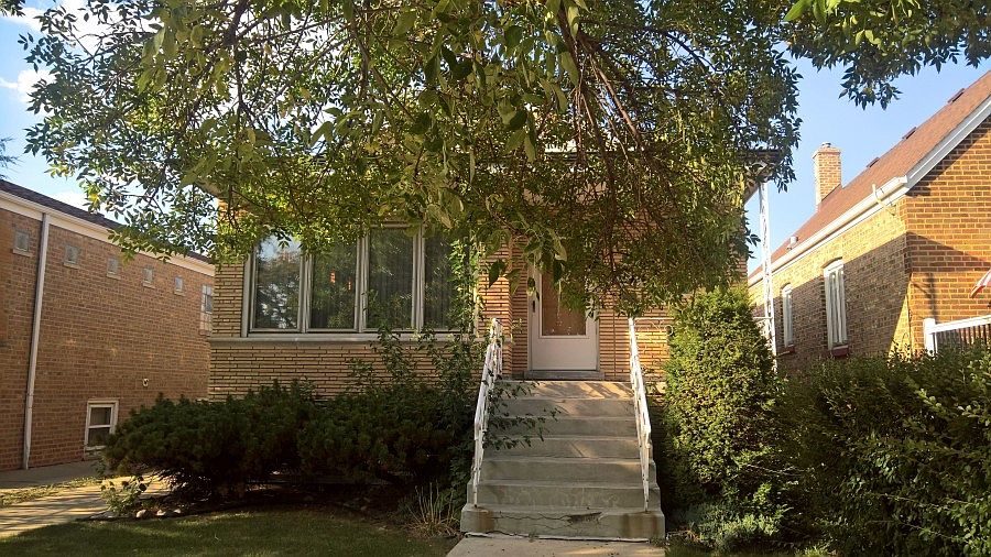 2nd image of 5858 W 55th St
