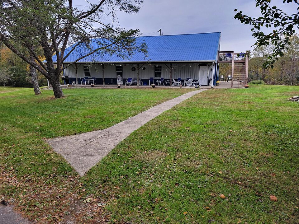 1st image of 220 Old Eagle Tunnel Rd