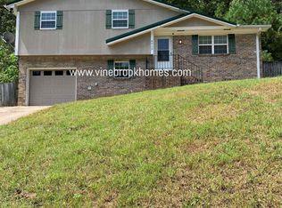 4012 Saint John Ln, Birmingham, AL 35215