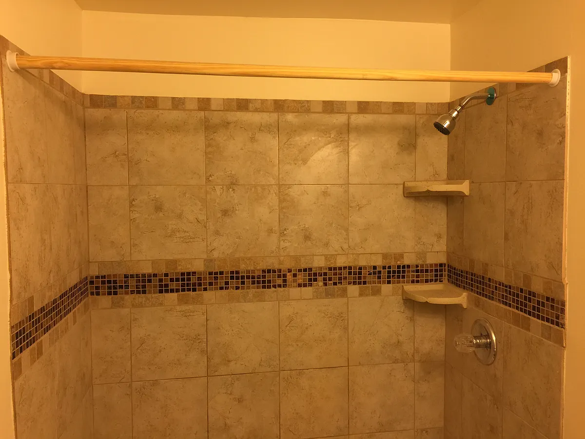 First floor full bathroom - 435 Lebaum St SE #2