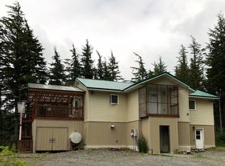 1809 Lake View Dr, Cordova, AK 99574