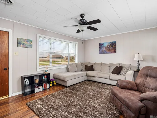 128 Bertie St, Napoleonville, LA 70390