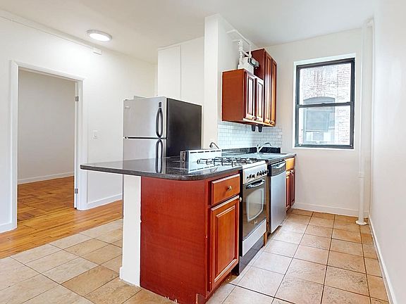 4th image of 287 W 147th St #2FL1