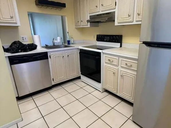 105 Royal Park Drive #3a, Oakland Park, FL 33309