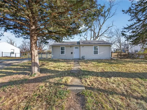 1045 S 50th Ter, Kansas City, KS 66106