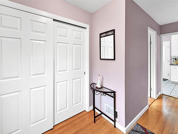5th image of 94 Franklin Avenue