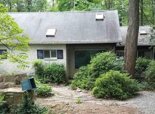 68 Old Town Rd, Gardners, PA 17324