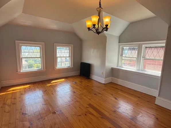 409 Grand St, 409 Grand St Floor 3, Newburgh, NY 12550