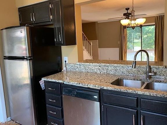 5th image of 311 E Montcastle Dr Unit D