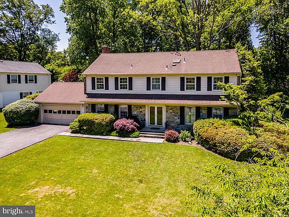 3rd image of 4441 Haverford Dr