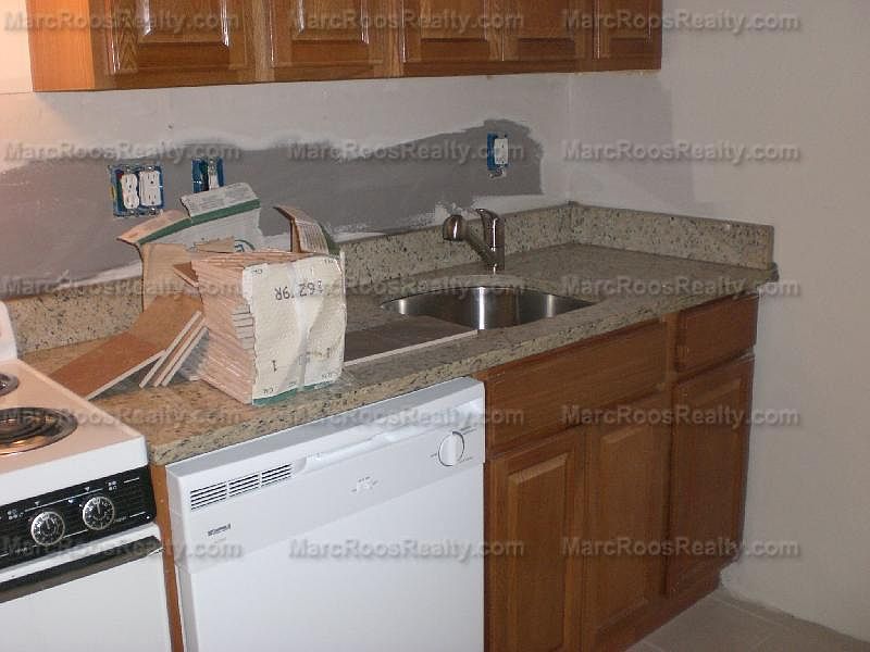 2nd image of 236 Hemenway St #22