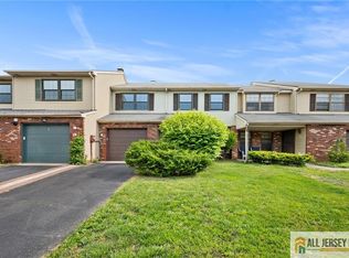 4 Hopkinson Ct, East Brunswick, NJ 08816