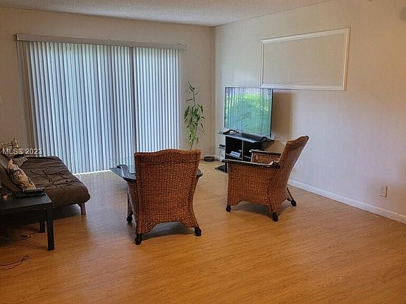 3rd image of 8290 Lake Dr APT 116