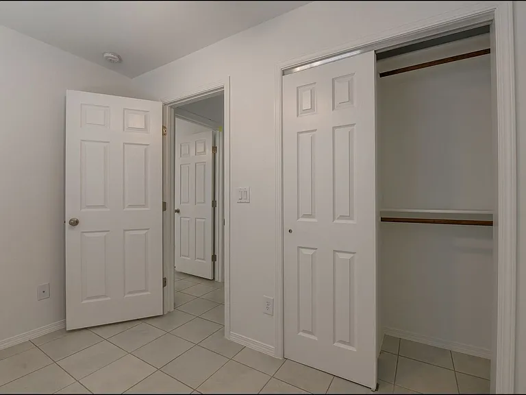 4626 Maxwell Ave — Photo 20