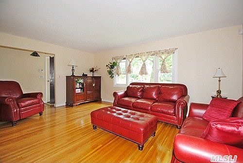 3rd image of 4128 218th St