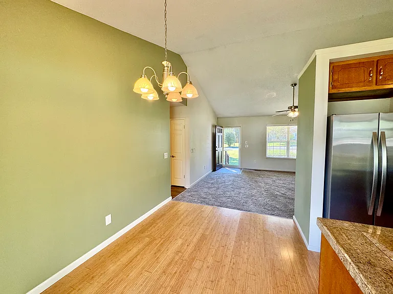 5609 Landrum Dr — Photo 6